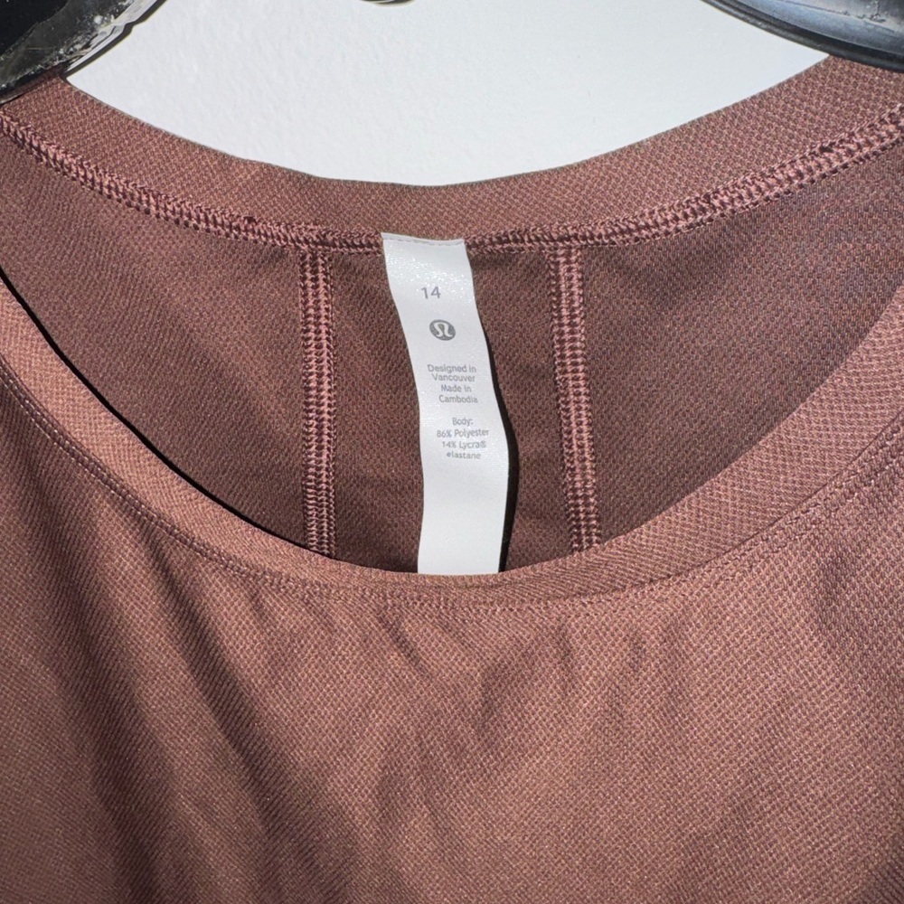 NWT Lululemon Athletica Muscle Love Crop Tank Tough - Picture 2 of 5
